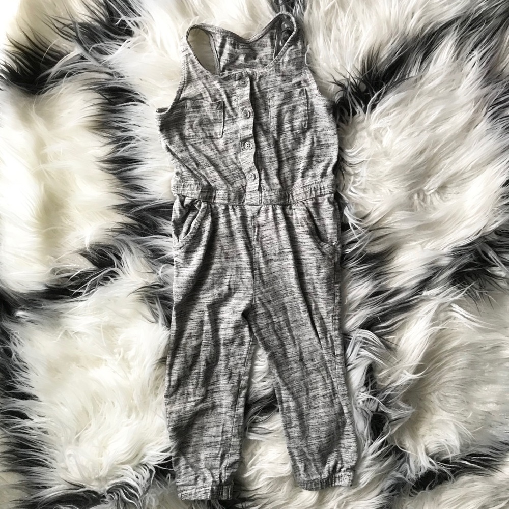 Old Navy Heathered Grey Sleeveless Romper 3T